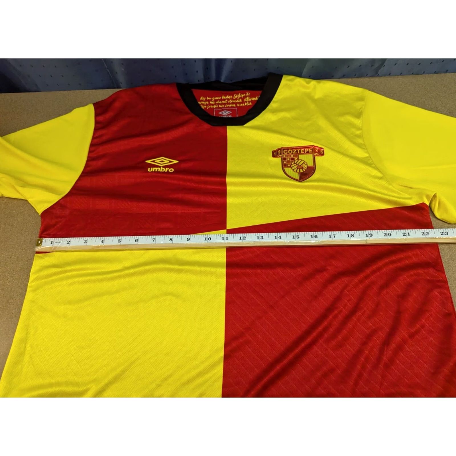 Umbro Umbro Goztepe 2021-2022 Home Mens Football Jersey Shirt 3XL Adult Multicolor Size US XXL / EU 58 / 5 - 7 Thumbnail