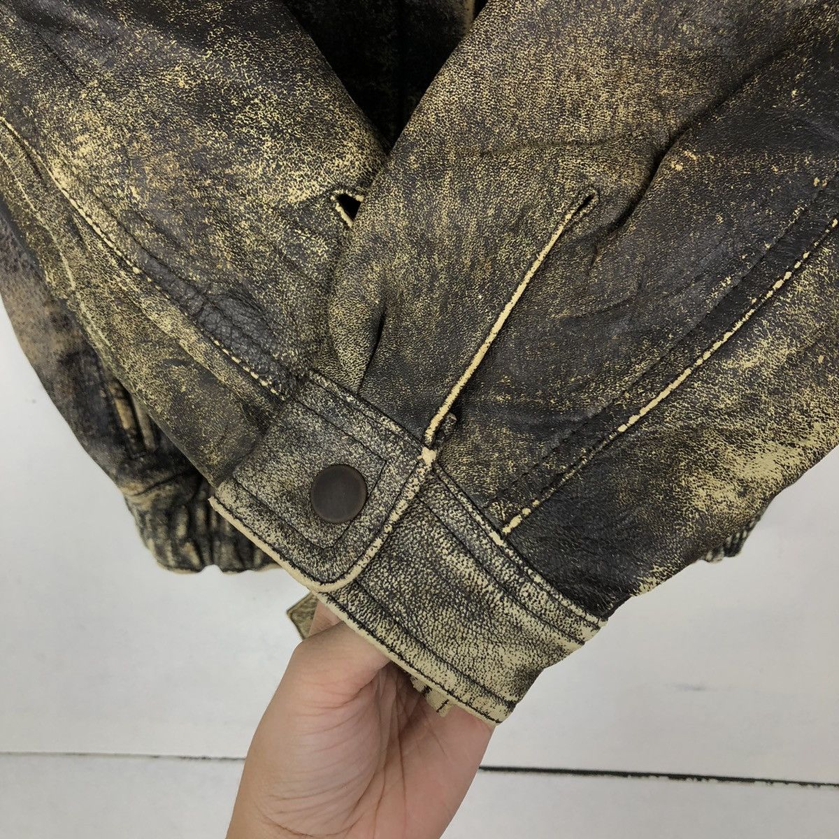 Japanese Brand VINTAGE BOMBER LEATHER JACKET PELLE DONNA ISSEY MIYAKE Size US M / EU 48-50 / 2 - 11 Thumbnail