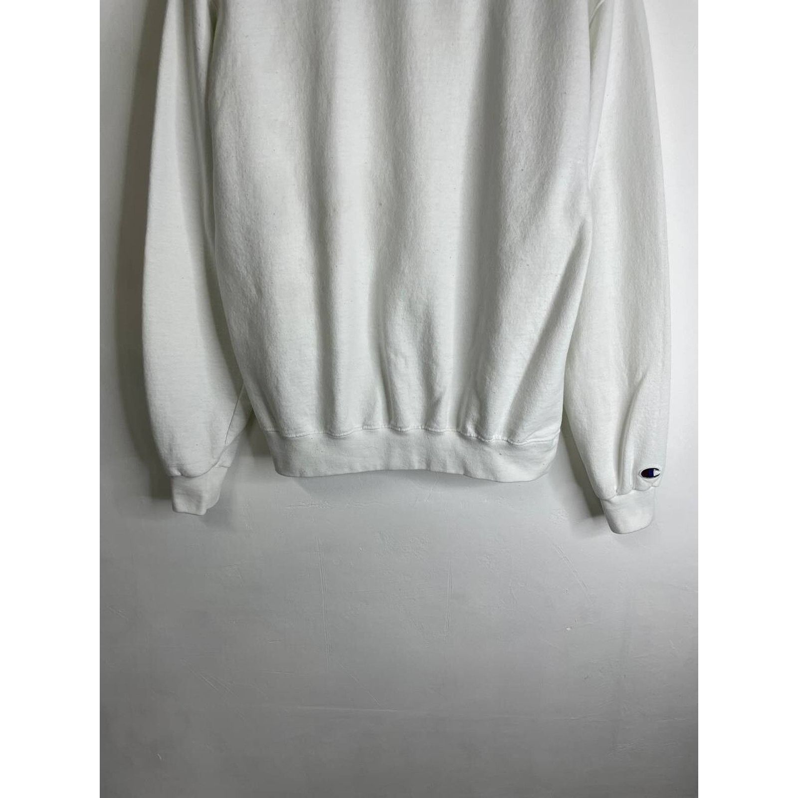 Champion Vintage Champion Eco White Crewneck Sweatshirt Size M Size US M / EU 48-50 / 2 - 3 Thumbnail