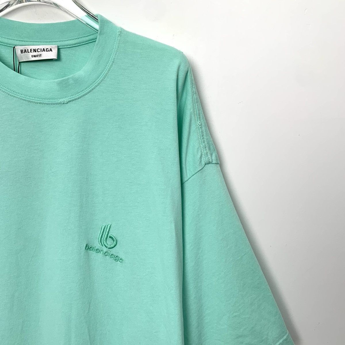 Balenciaga Balenciaga Lake Green Logo Letter Short Sleeve T-shirt K26WX Size US L / EU 52-54 / 3 - 3 Thumbnail