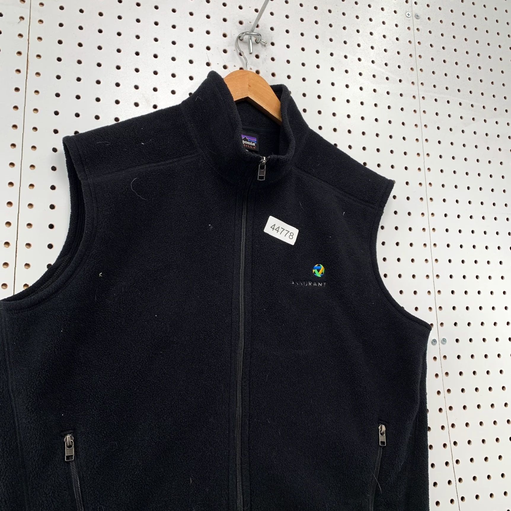 Patagonia Patagonia Synchilla Vest Mens Large Black Fleece Sleeveless Jacket ASSURANT Size US L / EU 52-54 / 3 - 3 Thumbnail