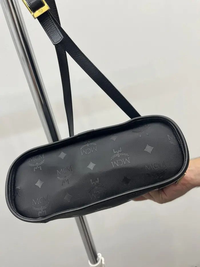 MCM Vintage MCM Black Nylon Shoulder Bag Size ONE SIZE - 3 Thumbnail