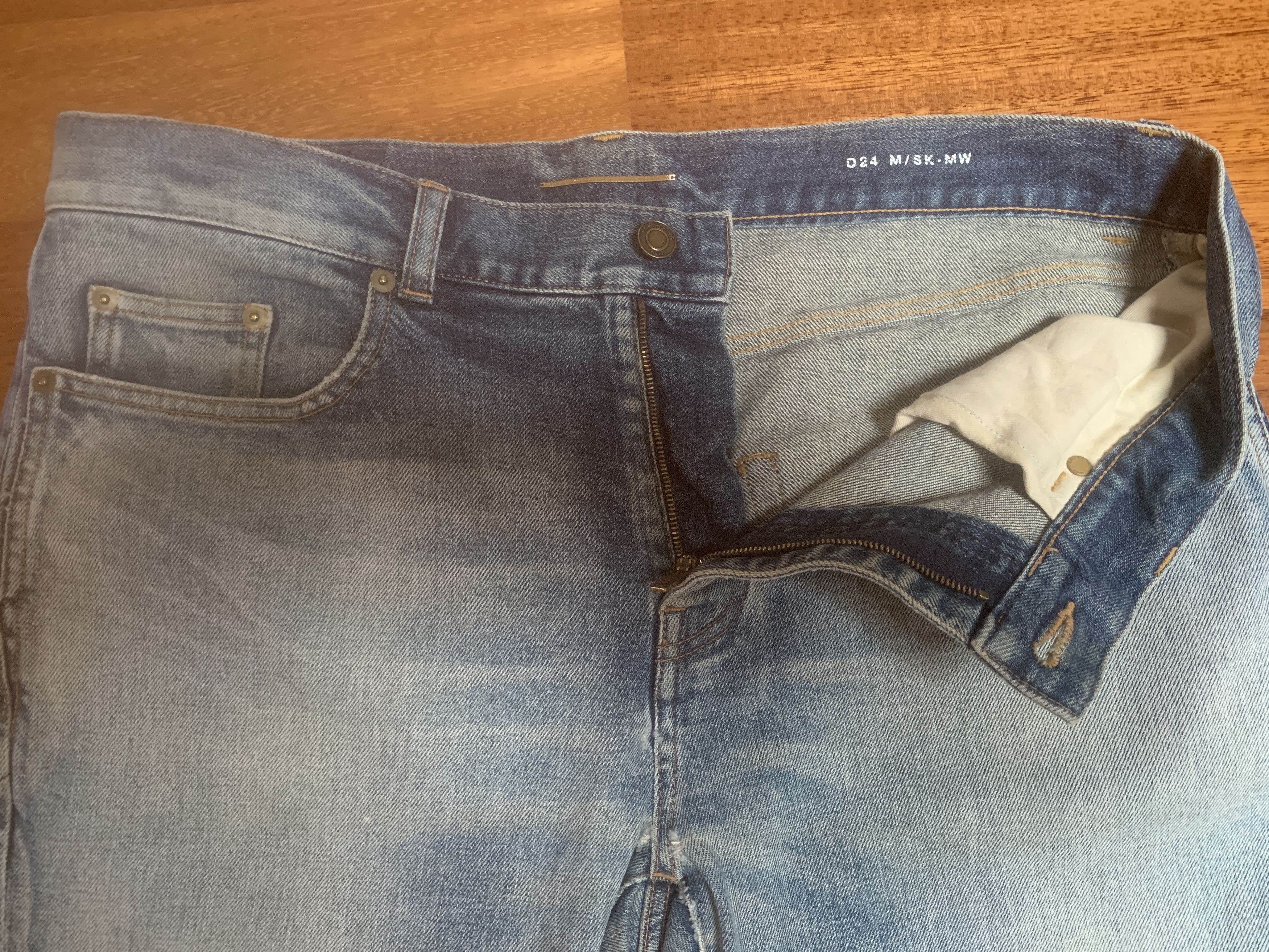 Saint Laurent Paris SAINT LAURENT PARIS D24 SKINNY JEANS IN WASHED BLUE DENIM Size US 34 / EU 50 - 15 Thumbnail