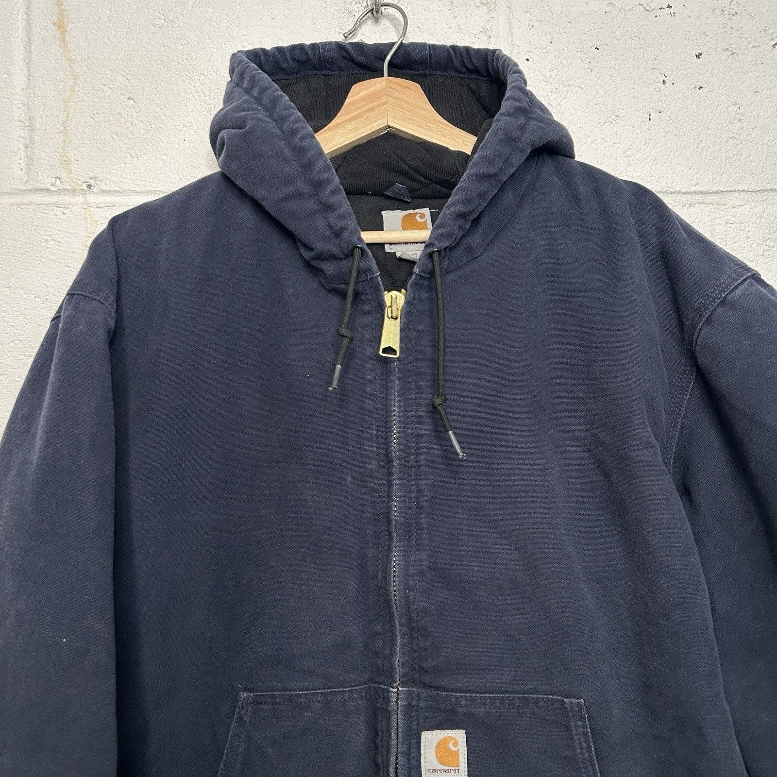 Carhartt Carhartt Quilted Hooded Active Jacket “Dark Navy” J140 DNY Size US XL / EU 56 / 4 - 3 Thumbnail