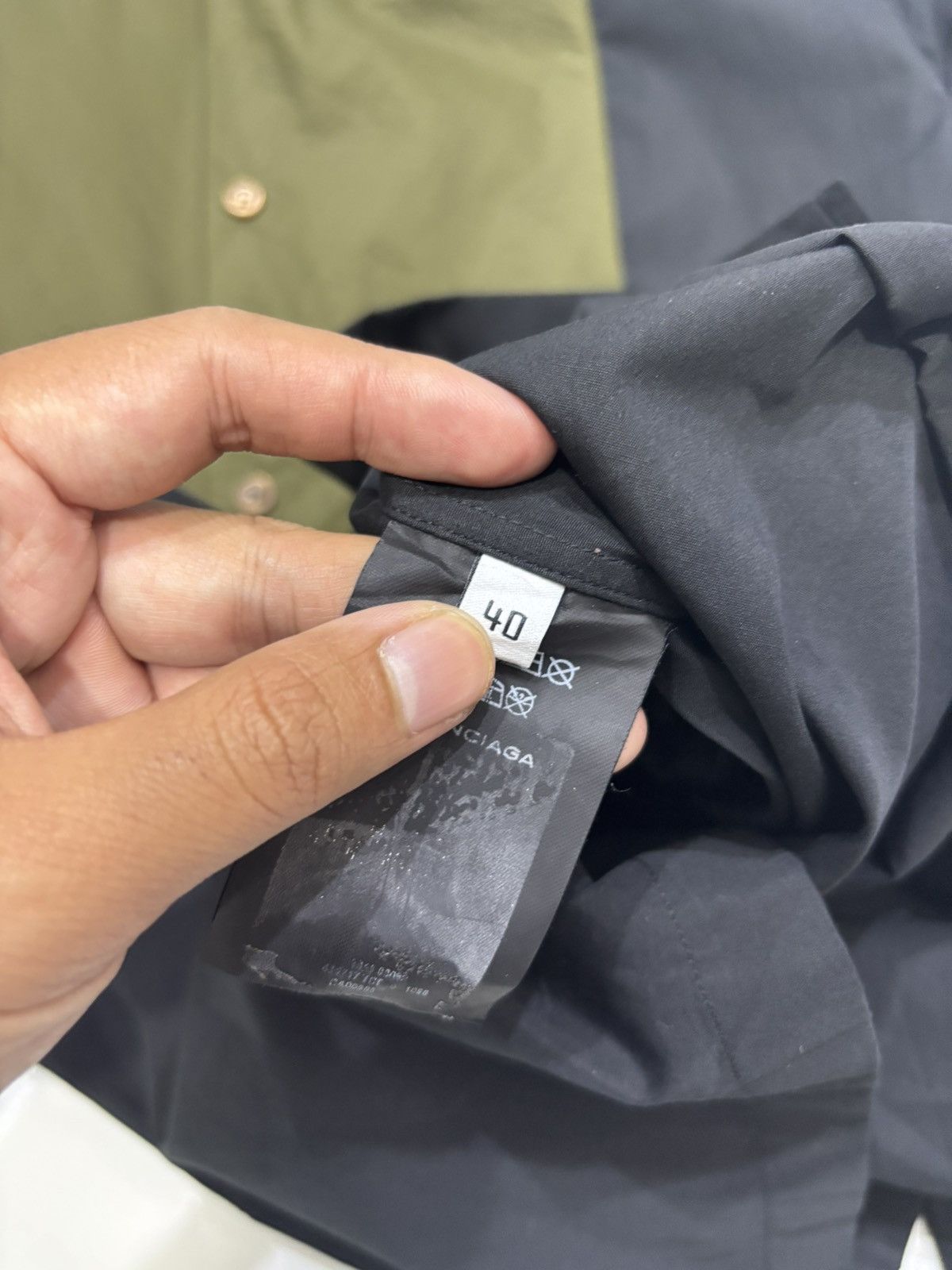 Balenciaga Balenciaga olive and black dress button up shirt Size US L / EU 52-54 / 3 - 7 Thumbnail