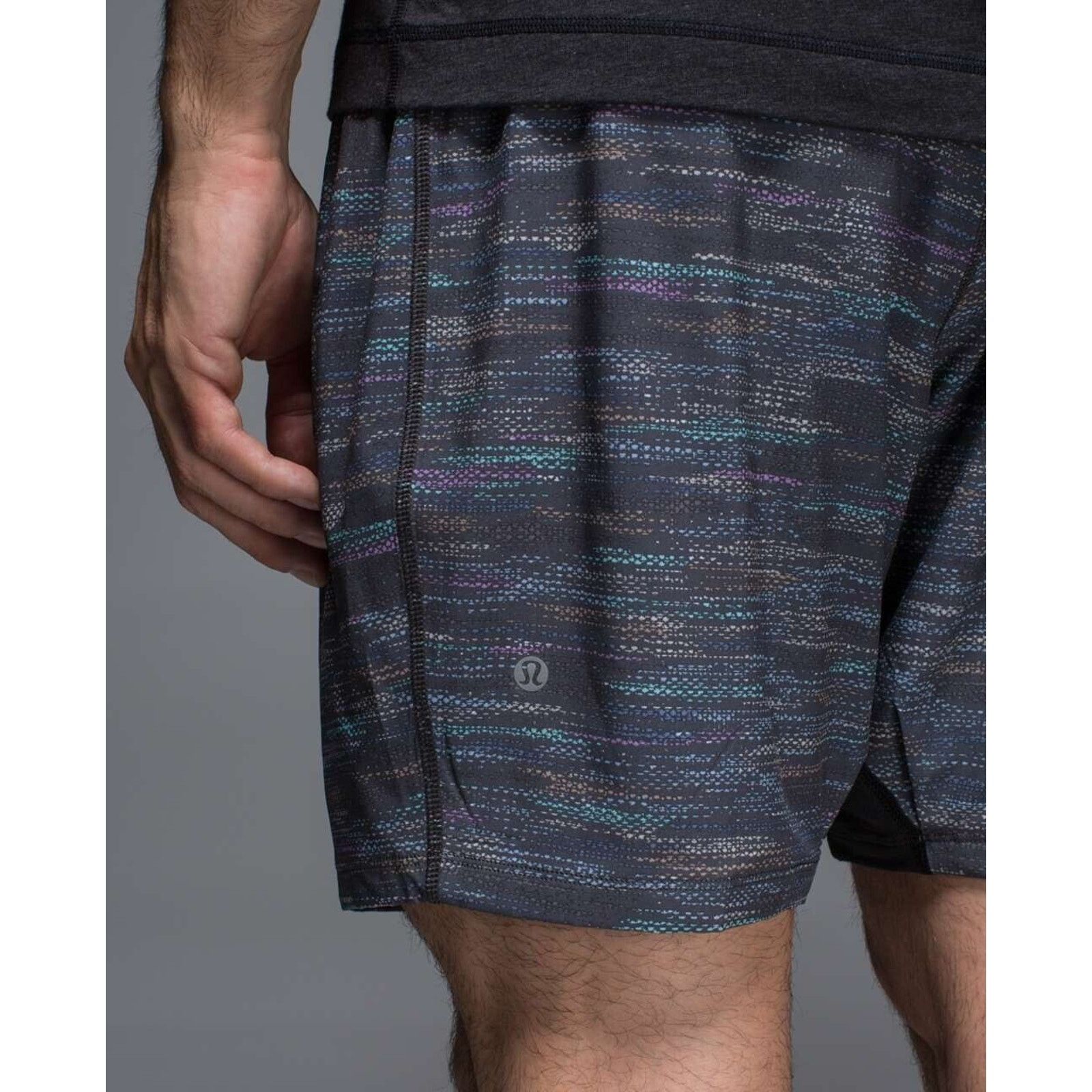 Lululemon Lululemon Surge Short 7" Lux Reflective Running Athletic Size US 27 - 3 Thumbnail