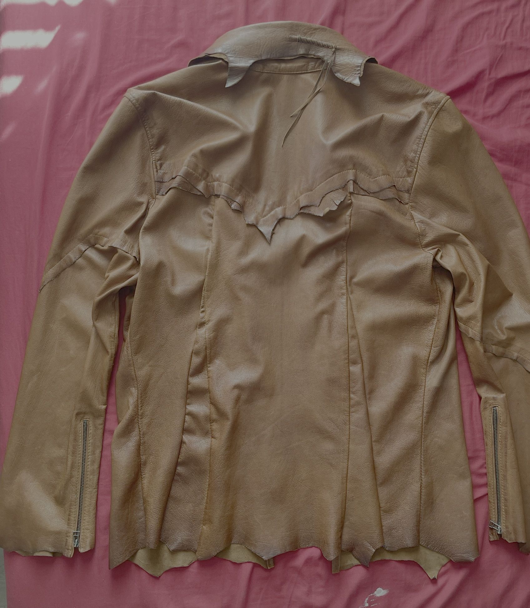 Cream Kissing Bag 2024