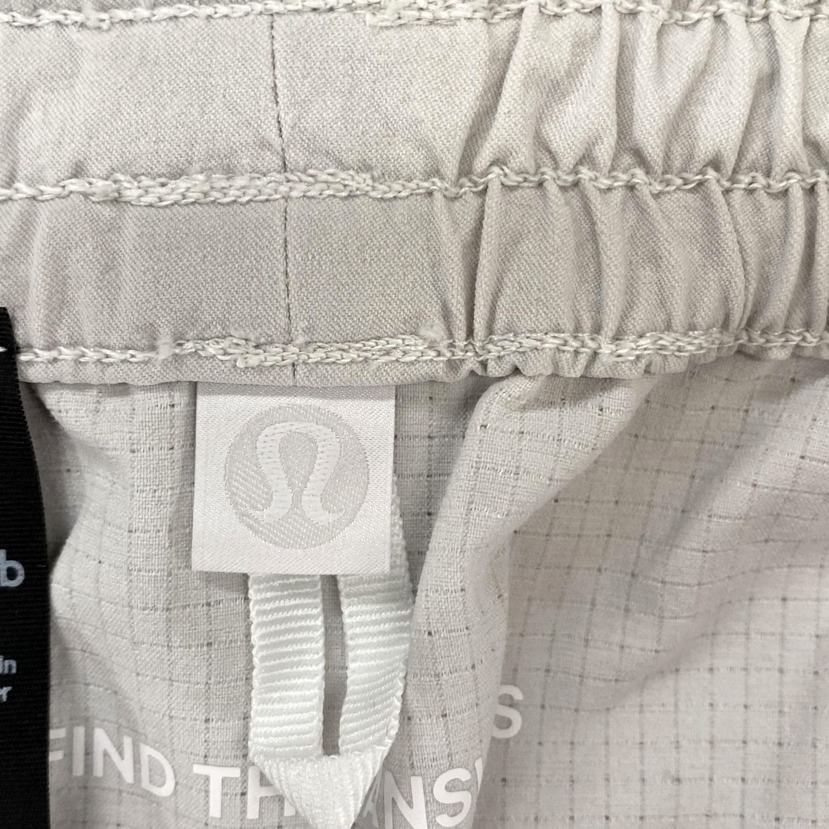Lululemon Lululemon Cargo Joggers Womens 6 Beige Baggy Elastic Waist Pull On Tapered Nylon Spandex Polyester Lightweight Pockets Logo Size 28" / US 6 / IT 42 - 7 Thumbnail