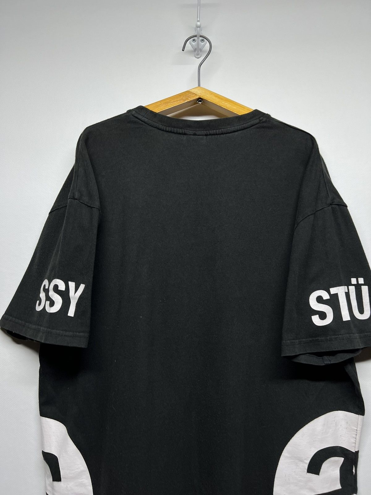 Stussy Vintage Y2k Stussy Worldwide 🌏 Big Logo T-Shirt 00’s Size US M / EU 48-50 / 2 - 10 Thumbnail