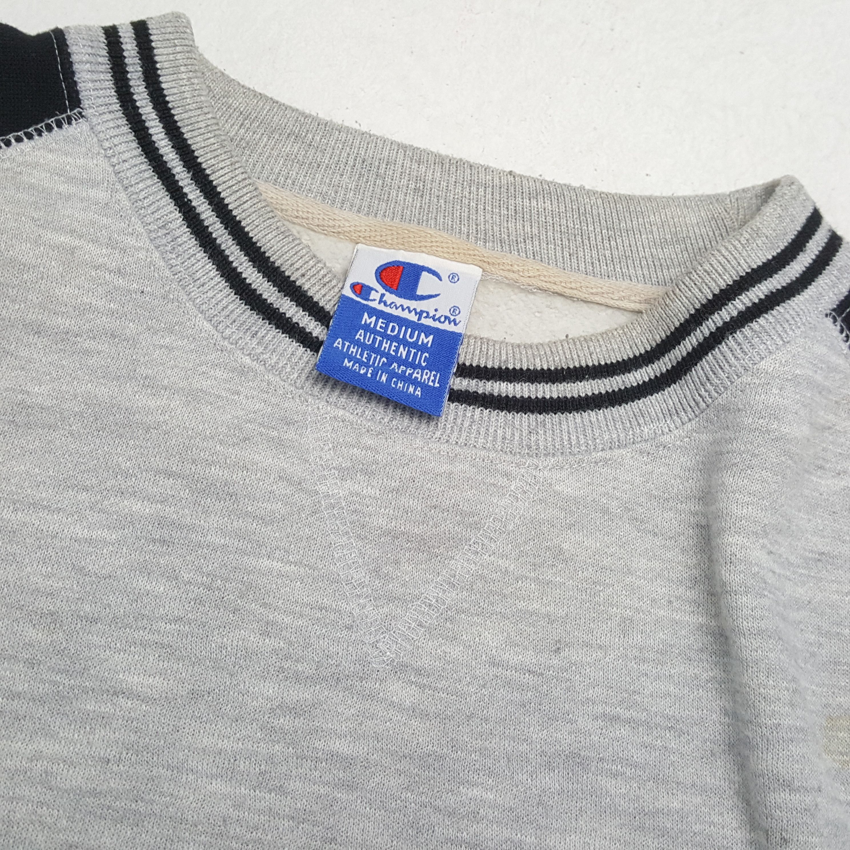 Champion × Vintage Vintage CHAMPION Sportswear Streetwear Style Sweatshirts Size US M / EU 48-50 / 2 - 10 Thumbnail