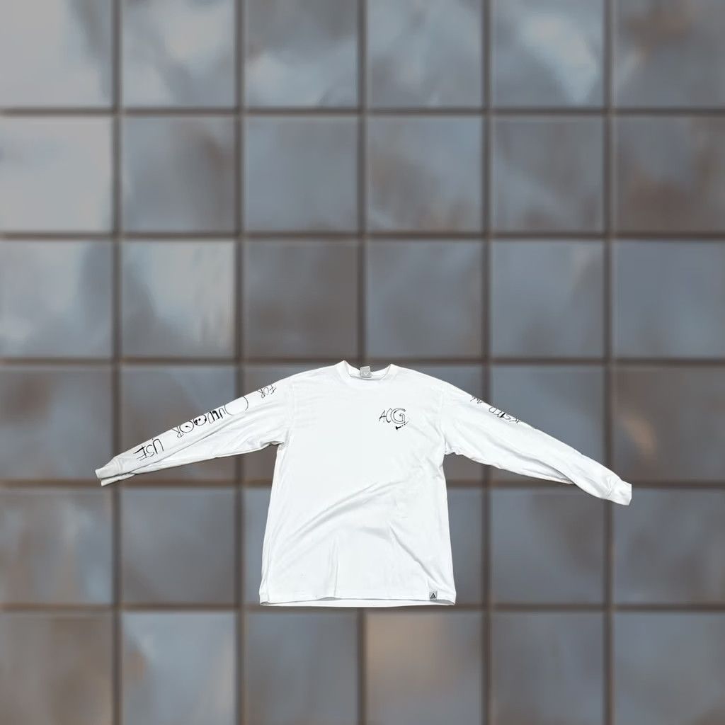 Nike VINTAGE? No. Nike ACG All Conditions Gear Shirt Mens Small Outdoor White Long Sleeve Crew Neck Solid Graphic Print Logo Size US S / EU 44-46 / 1 - 1 Thumbnail