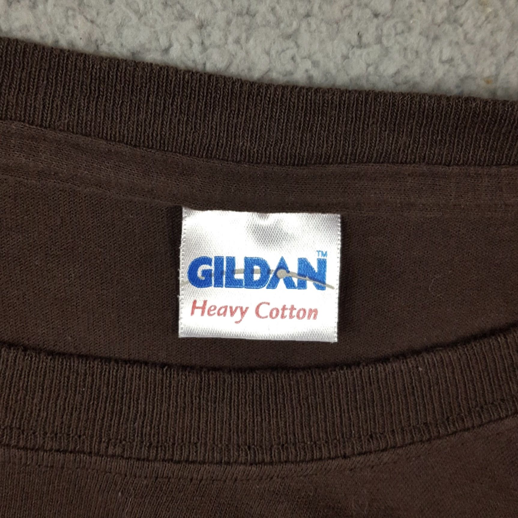 Gildan Vintage Y2K Carolina Tar Heals Logo College Basketball T-Shirt Men 2XL Brown Cotton Retro 90s 00s Sports Size US XXL / EU 58 / 5 - 6 Thumbnail