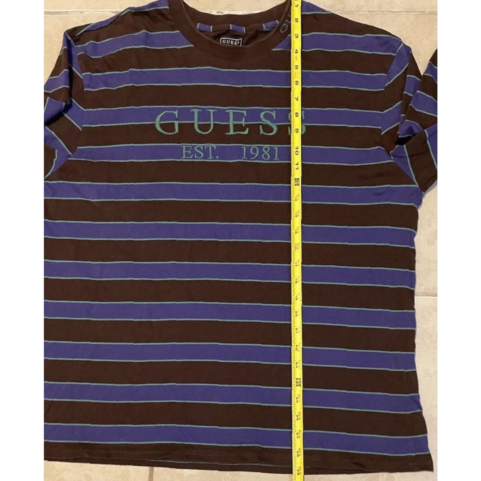 Guess VINTAGE GUESS Jeans Striped Spellout Shirt L Blue Graphic Tee 90s Y2K Hip Hop Grunge Beach Surf Skate Boardriding Mens Size US L / EU 52-54 / 3 - 7 Thumbnail