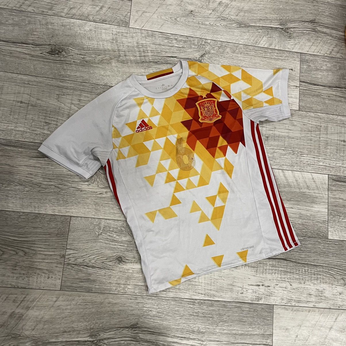 Adidas Adidas tee 6 A iniesta Spain Match worn Shirt Jersey Size US M / EU 48-50 / 2 - 1 Thumbnail