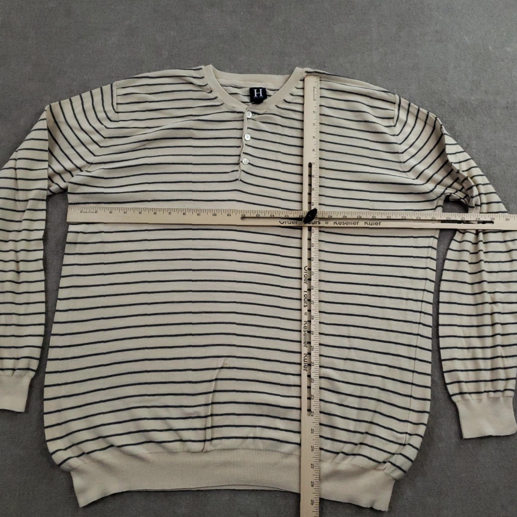 Tommy Hilfiger Hilfiger Sweater Mens 2XL Beige Navy Stripe Cotton Henley Crewneck Pullover Size US XXL / EU 58 / 5 - 2 Thumbnail