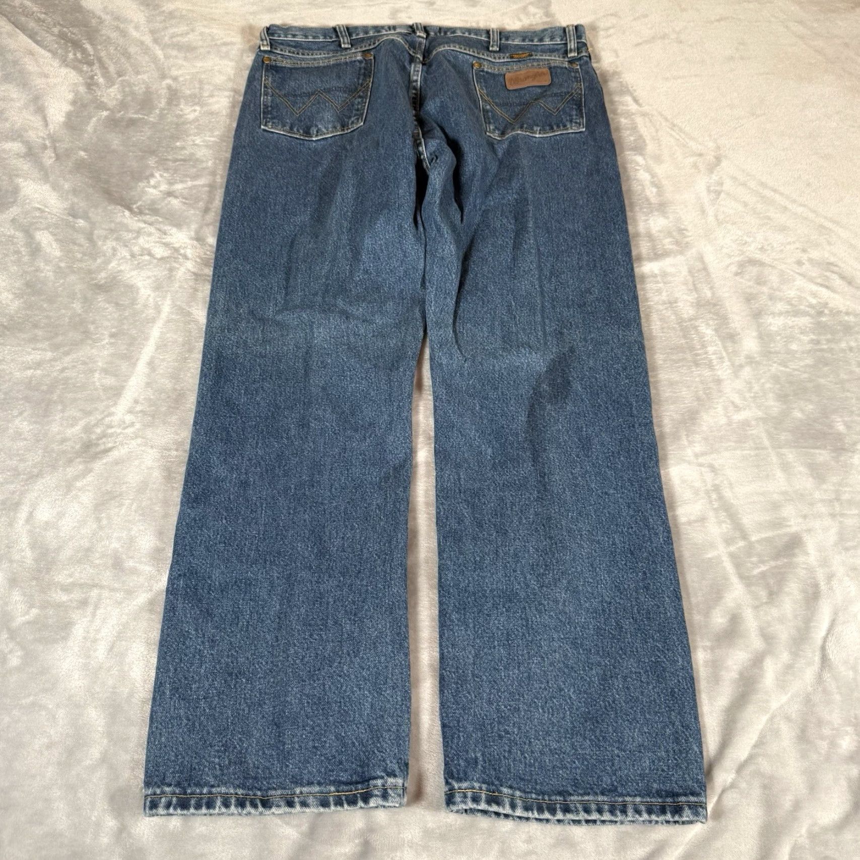 Wrangler VINTAGE? Wait — Wrangler George Strait Collection Jeans Mens 38x31 (Fits 38x31) 13MGSHD Size US 38 / EU 54 - 7 Thumbnail