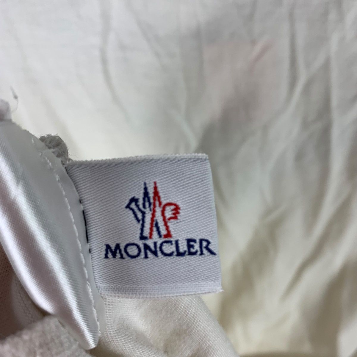 Moncler MONCLER v neck white ringer tee Size US M / EU 48-50 / 2 - 11 Thumbnail
