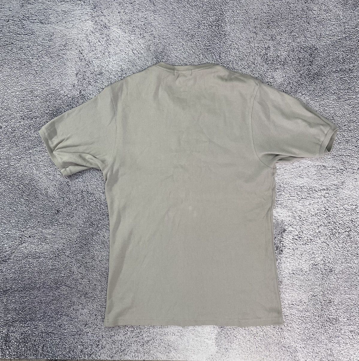 Yves Saint Laurent Yves Saint Laurent YSL Mens T - Shirt Rare Center Logo Size US M / EU 48-50 / 2 - 9 Thumbnail