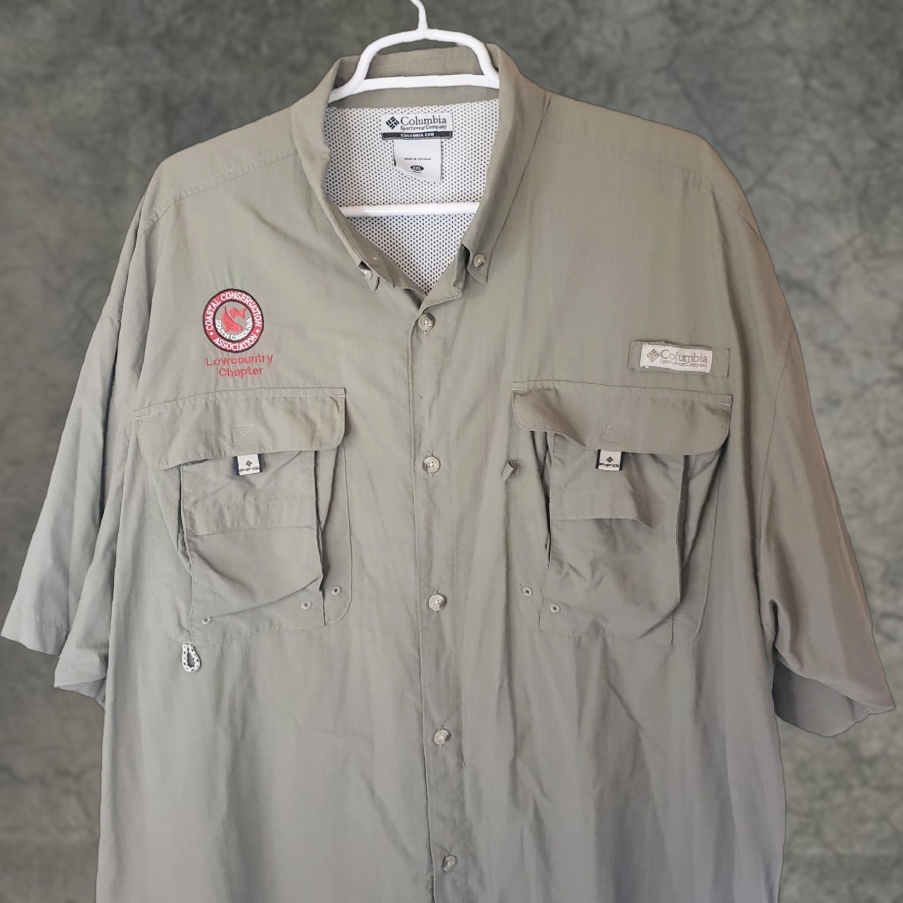 Vintage Columbia PFG Coastal Conservation Association Shirt Men 2XL Khaki Button-Up Short Sleeve Size US XXL / EU 58 / 5 - 1 Thumbnail