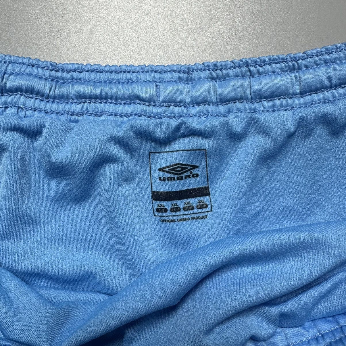 Umbro WEST HAM UMBRO 2008/2009 FOOTBALL HOME SHORTS #12 CARLTON Size US 41 - 5 Thumbnail