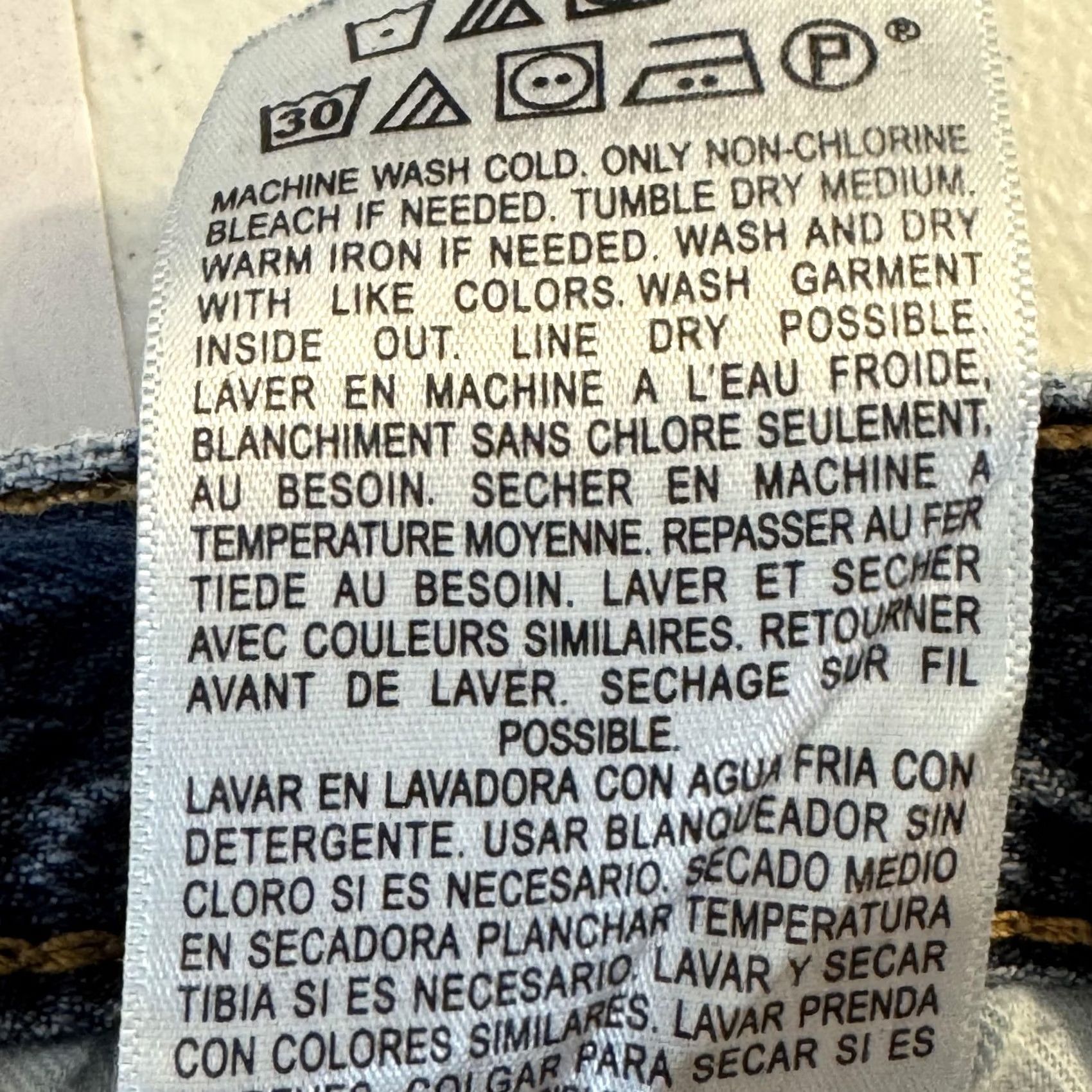 Levi's VINTAGE Levis 505 Jeans Mens 34x32 Blue Regular Fit Straight Leg Denim Mid Wash Zip Fly Size US 34 / EU 50 - 5 Thumbnail