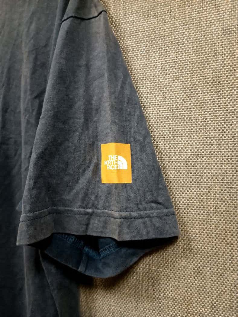 The North Face vintage t shirt the north face never stop exploring Size US L / EU 52-54 / 3 - 2 Thumbnail