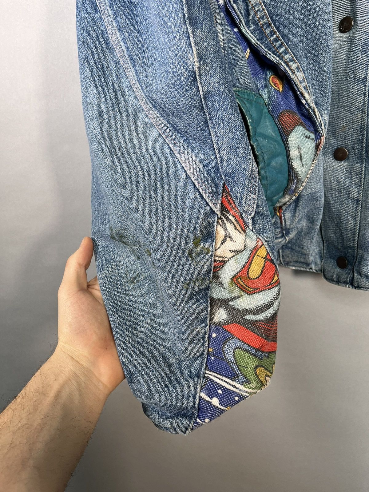 DC Comics × Handmade 1 of 1 Custom Upcycled Denim Superman Jacket Size US M / EU 48-50 / 2 - 8 Thumbnail