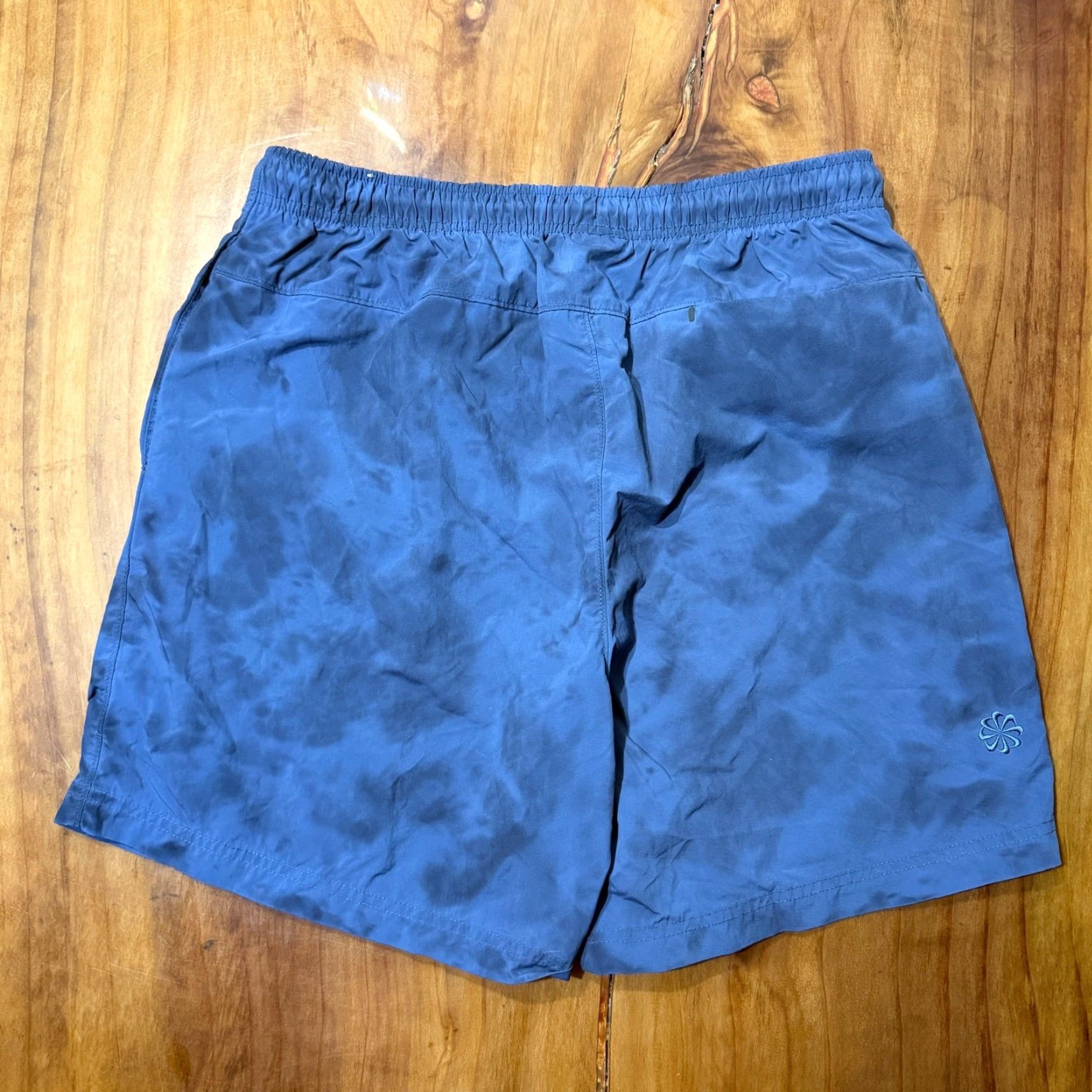 Nike Nike Tech Pack Shorts Mens S DX0249 Nylon Drawstring Bermuda Lightweight Outdoor Geometric Logo Blue 29in Waist 6in Inseam Casual Mens Size US 29 - 5 Thumbnail