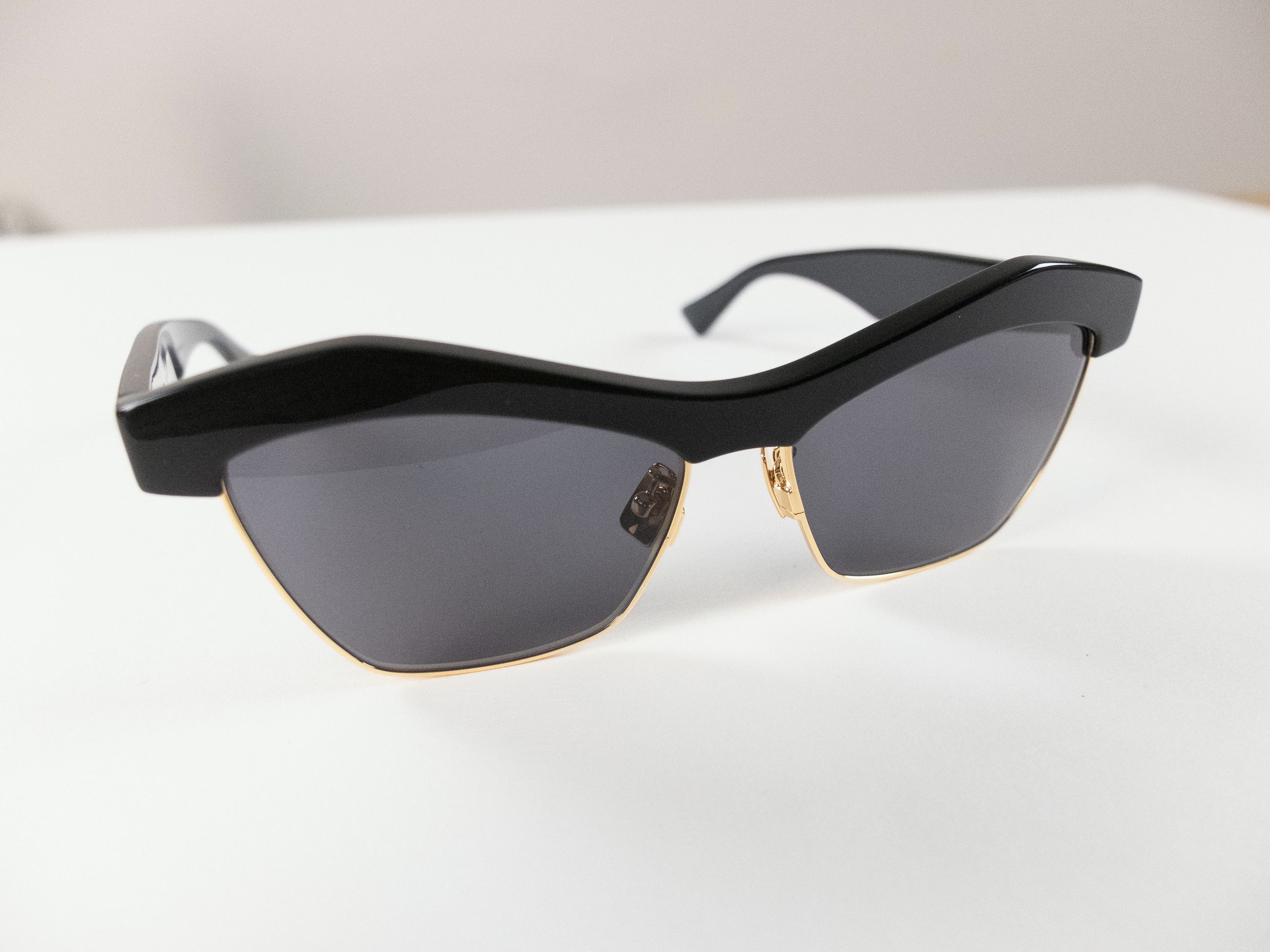 Bottega Veneta BOTTEGA VENETA black gold acetate & metal cat eye sunglasses Size ONE SIZE - 3 Thumbnail