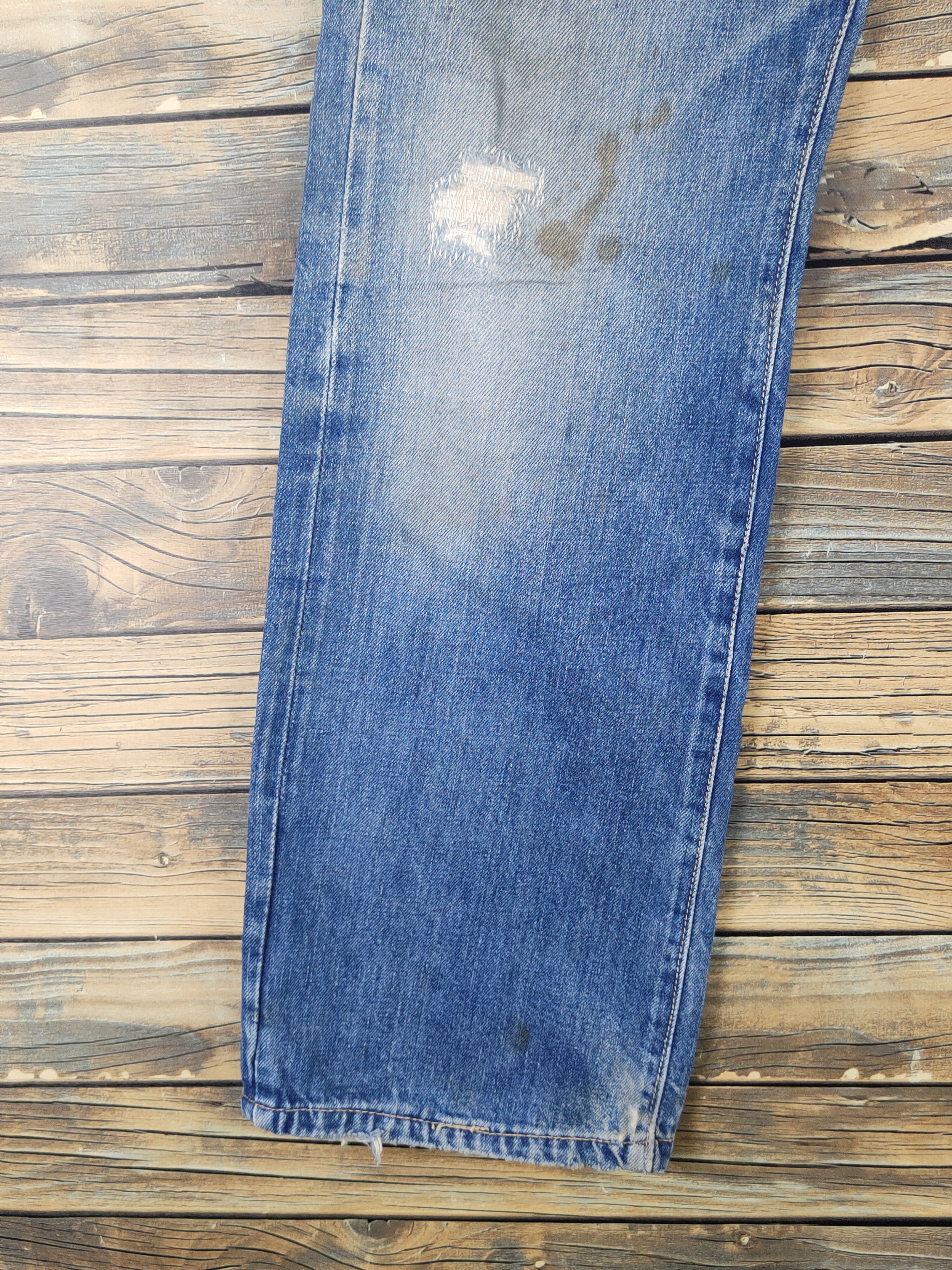 Vintage Bison vintage Blue Distressed Ripped denim Jeans #W1621 Size US 31 - 4 Thumbnail