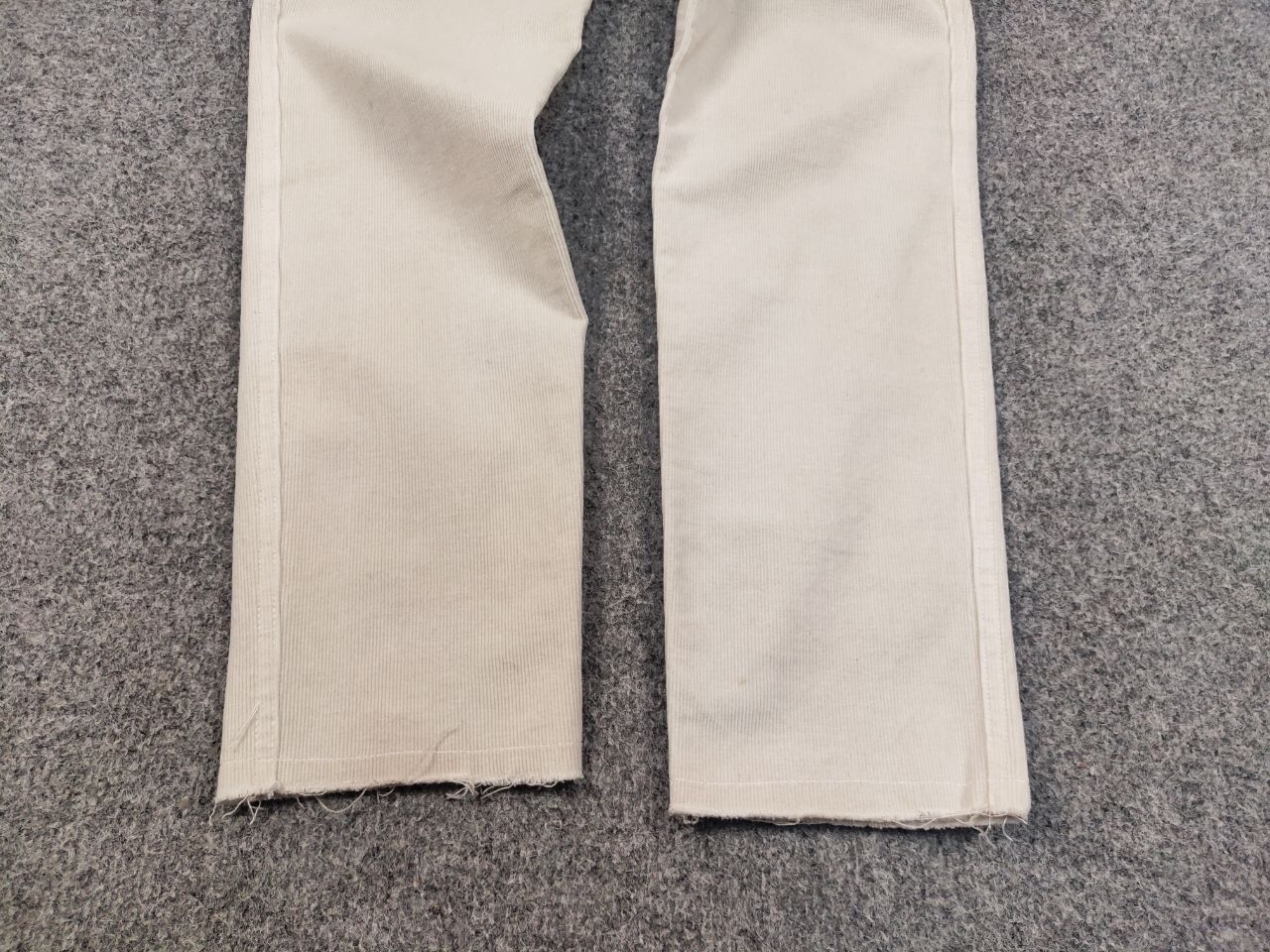 Nili Lotan Nili lotan Design Classic Trouser Corduroy Beige Pants Size 25" / US 0 / IT 36 - 4 Thumbnail