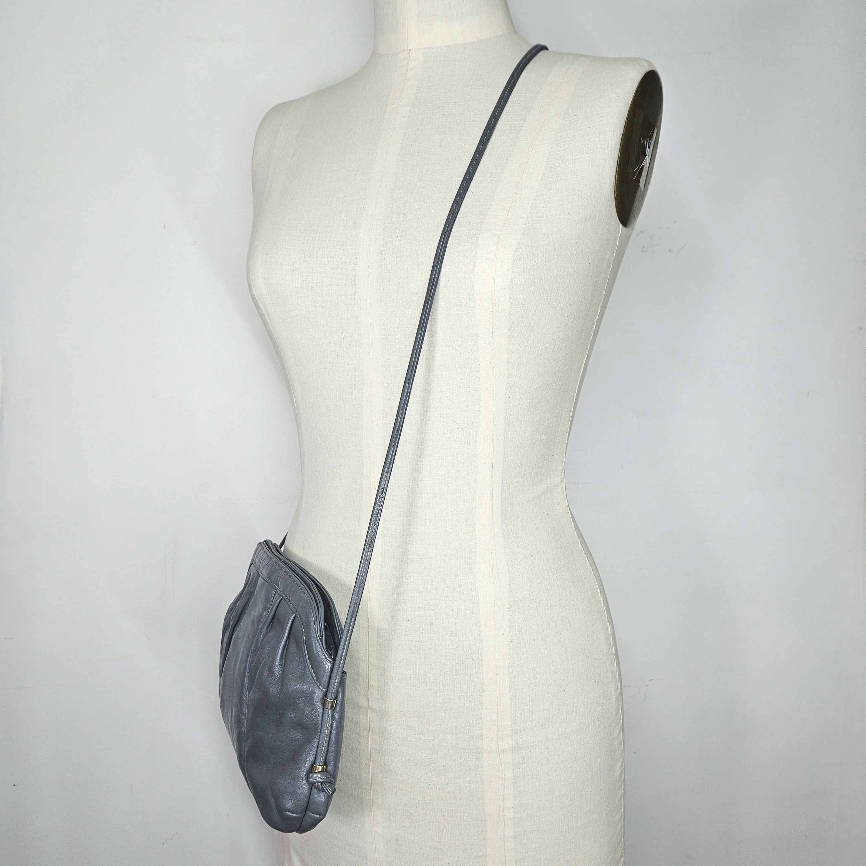 Other Crossbody 11x7.5" Bag Vintage Leather Blue Grey Purse Zipper Size ONE SIZE - 2 Thumbnail
