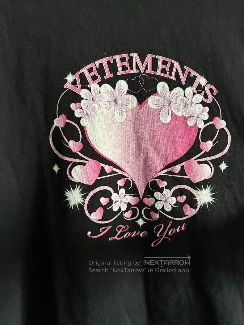 Vetements Vetements Heart Short Sleeve Size US S / EU 44-46 / 1 - 2 Thumbnail