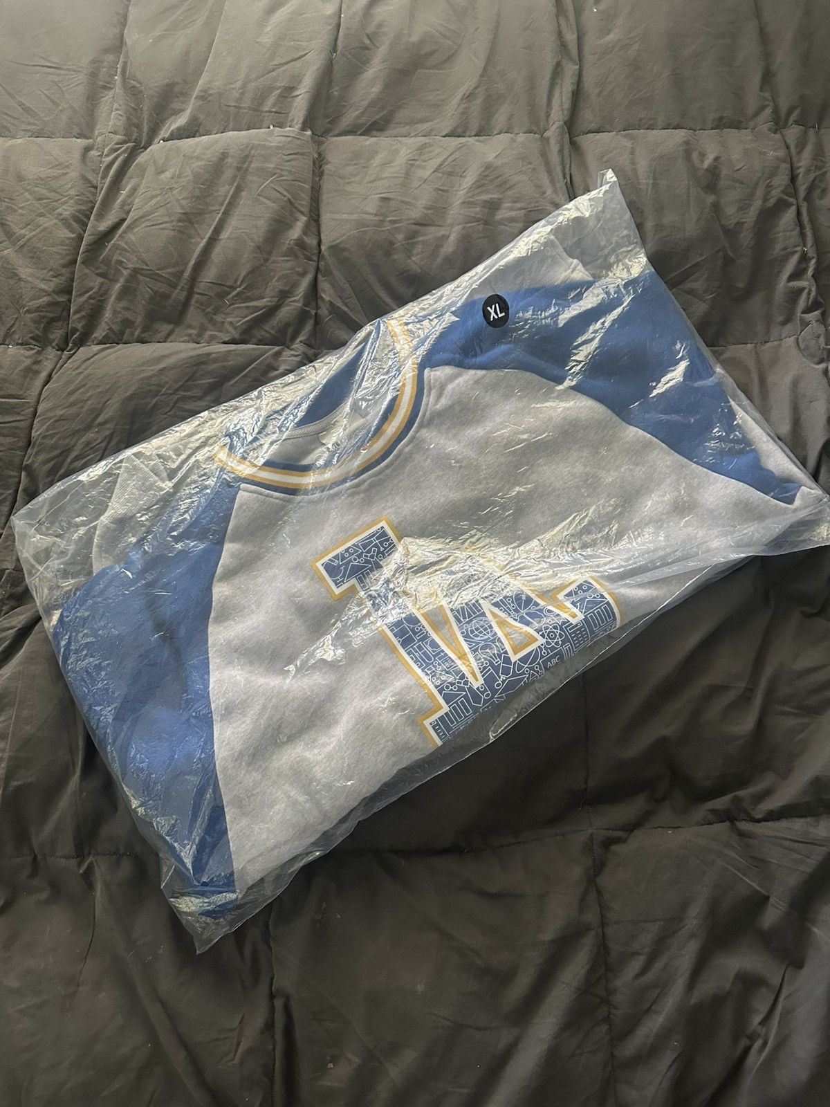 MLB Dodgers Sweater XL Teacher Appreciation Night 2026 SGA Size US XL / EU 56 / 4 - 2 Thumbnail