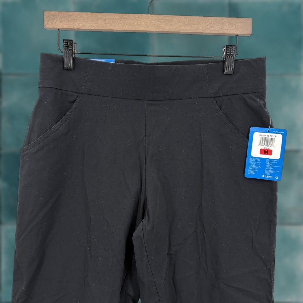 Vintage Columbia Capri Pants Womens Medium Black Omni-Shade Stretch Hiking Travel NWT Size 32" / US 10 / IT 46 - 1 Thumbnail