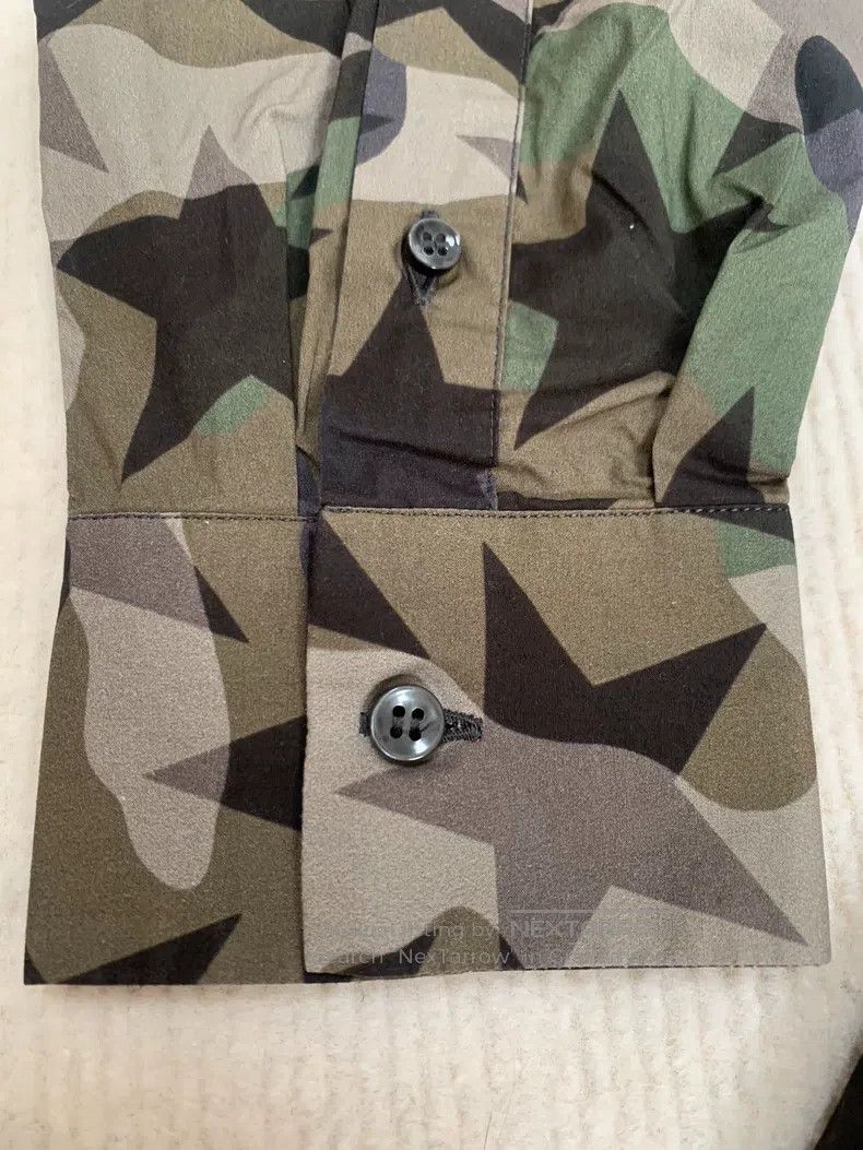 Valentino Valentino Star camouflage lining Size US S / EU 44-46 / 1 - 3 Thumbnail