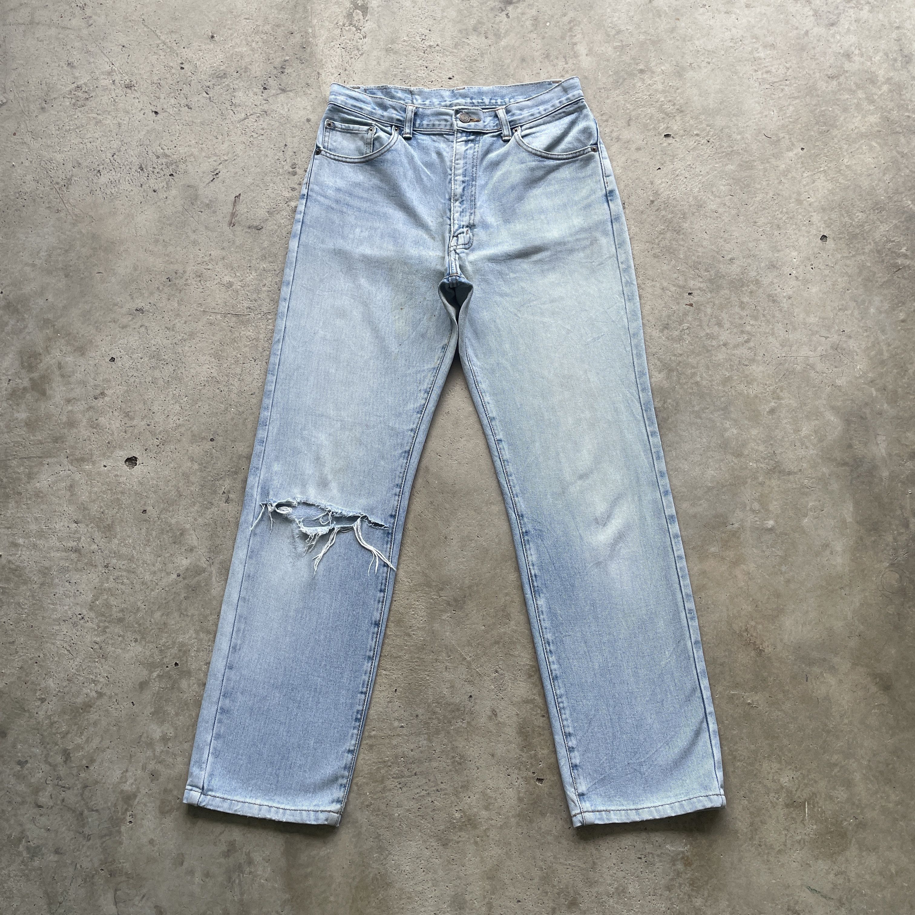 Japanese Brand VINTAGE JAPAN RIPPED JEANS WASH DENIM DISTRESSED PANTS W30 Size US 30 / EU 46 - 2 Thumbnail