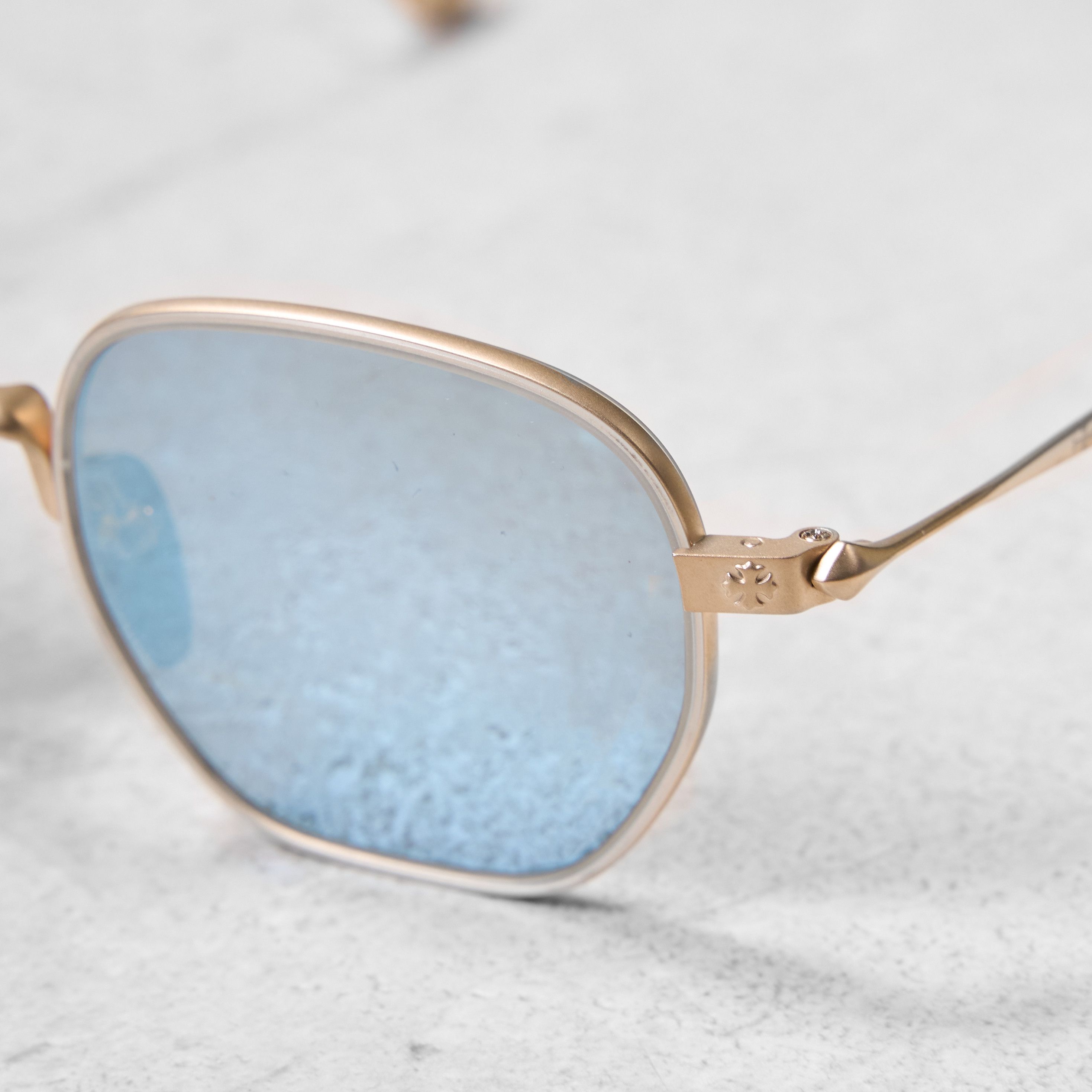 Chrome Hearts CHROME HEAERTS BONE PRONE I Matte Crystal/Matte Gold Plated Size ONE SIZE - 2 Thumbnail