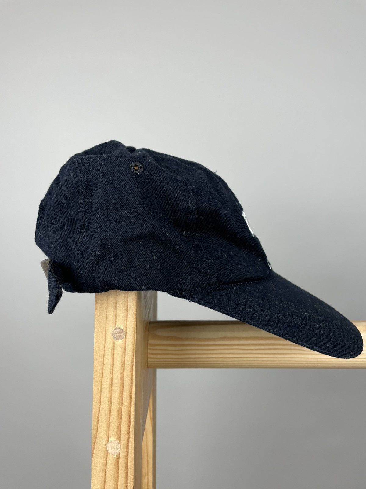 Hard Rock Cafe × Vintage Vintage Hard Rock Cafe Bruno’s Aires merch cap Size ONE SIZE - 2 Thumbnail