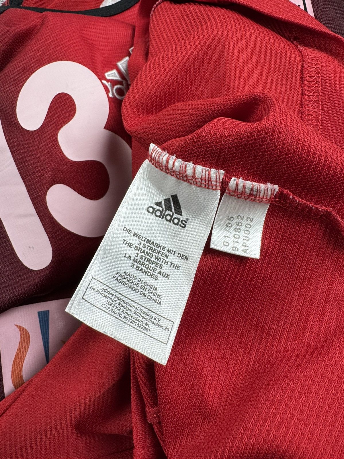 Adidas TV Kleinbasel Handball Memorabilia Adidas #13 Red Black Jersey Kit T Shirt Size US S / EU 44-46 / 1 - 9 Thumbnail
