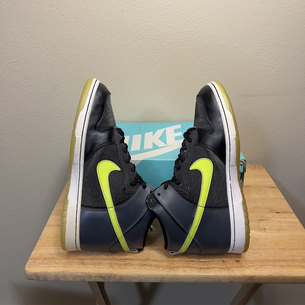 Vintage Nike 6.0 Premium Grey Volt Glow In The Dark