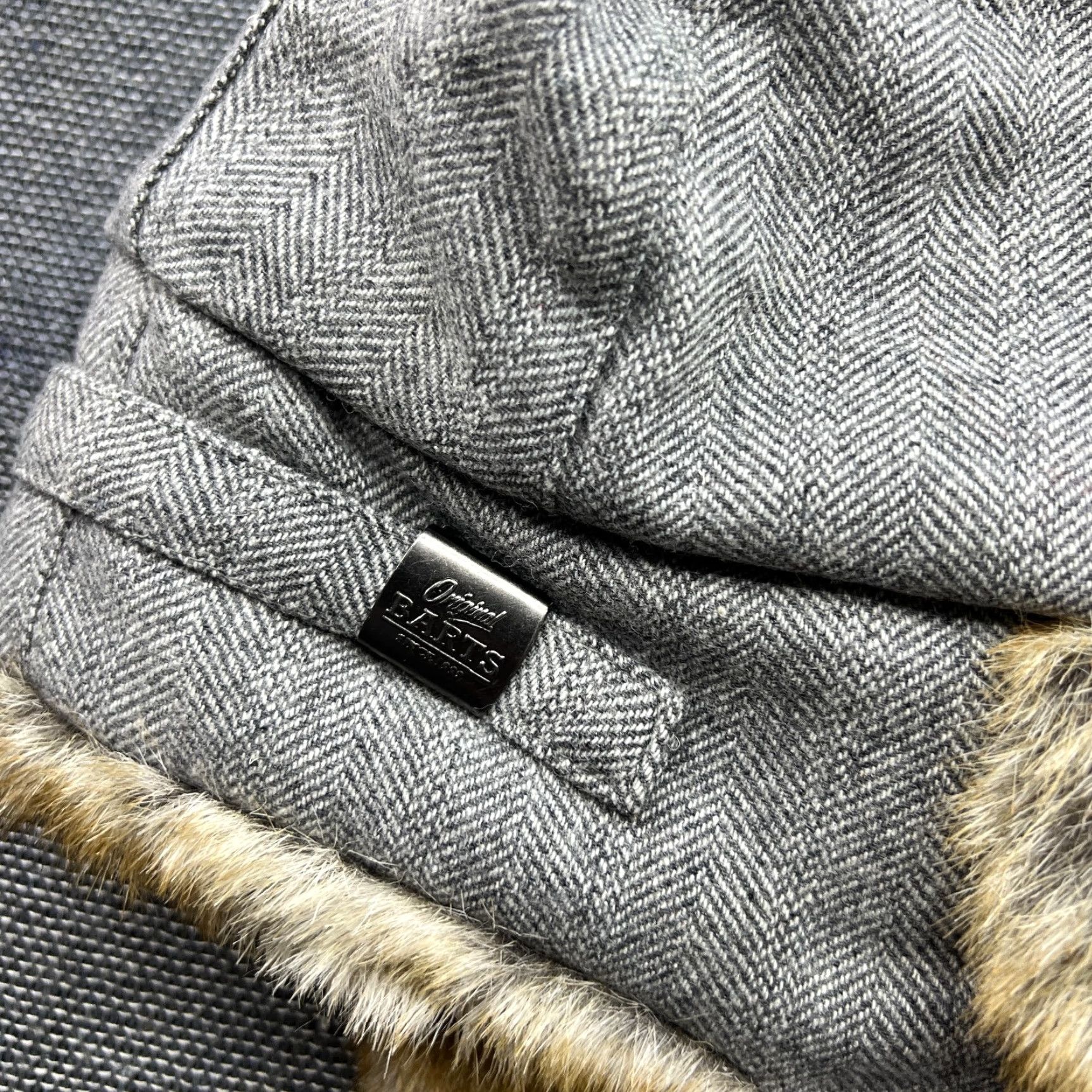 Vintage Barts Deluxe Trapper Hat One Size Faux Fur Aviator Ushanka Quilted Gray Womens/Unisex Adults Hat Size ONE SIZE - 4 Thumbnail