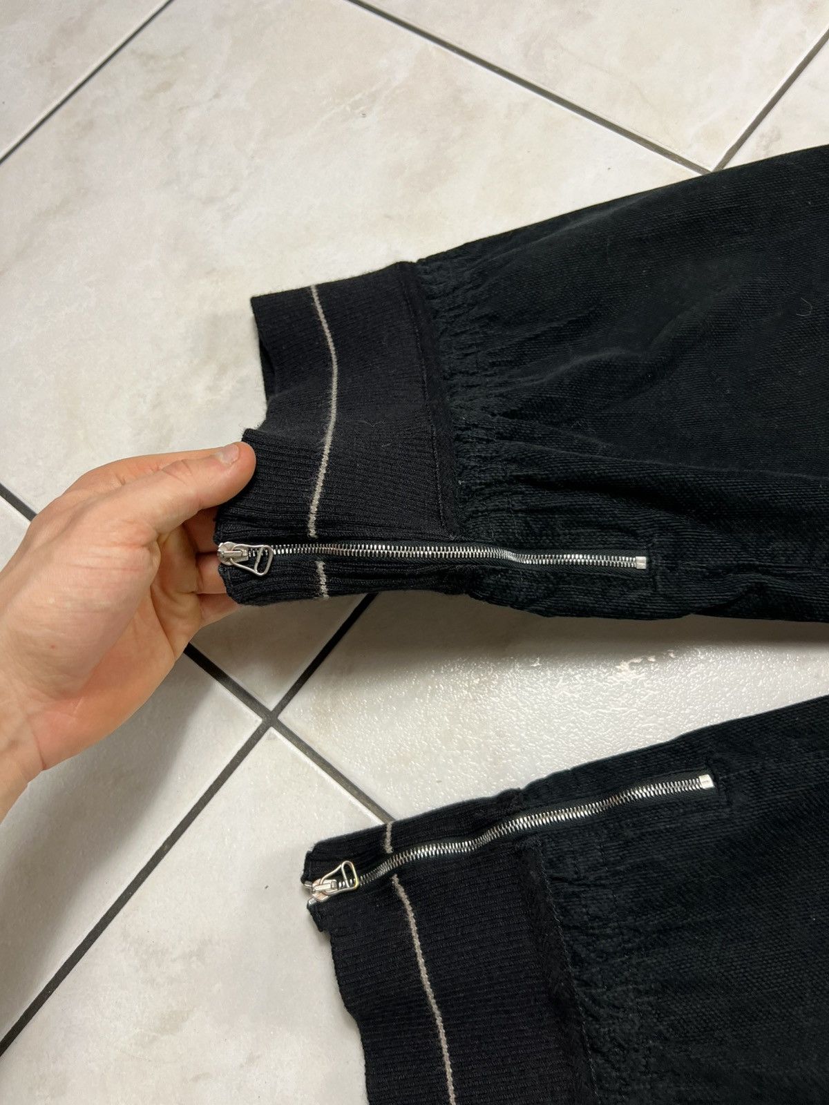Marithe + Francois Girbaud Marithe + Francois Girbaud nylon y2k cargo pocket zip pants Size 27" / US 4 / IT 40 - 15 Thumbnail