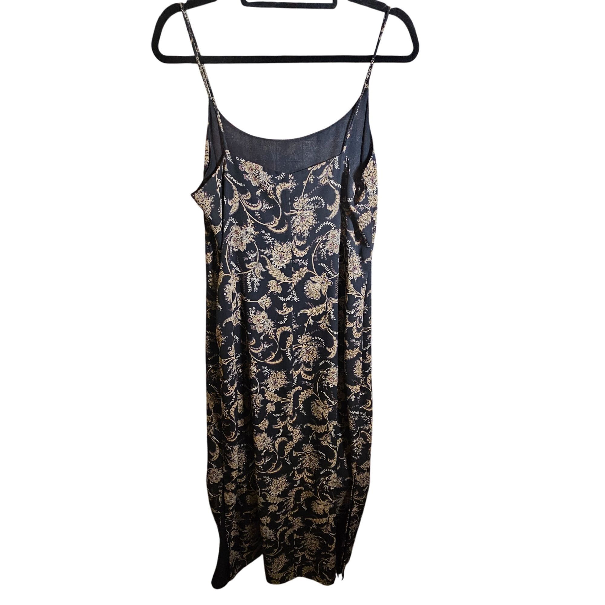 Old Navy Old Navy Women’s Floral Slip Maxi Dress 14 Whimsygoth Coquet Size XL / US 12-14 / IT 48-50 - 7 Thumbnail