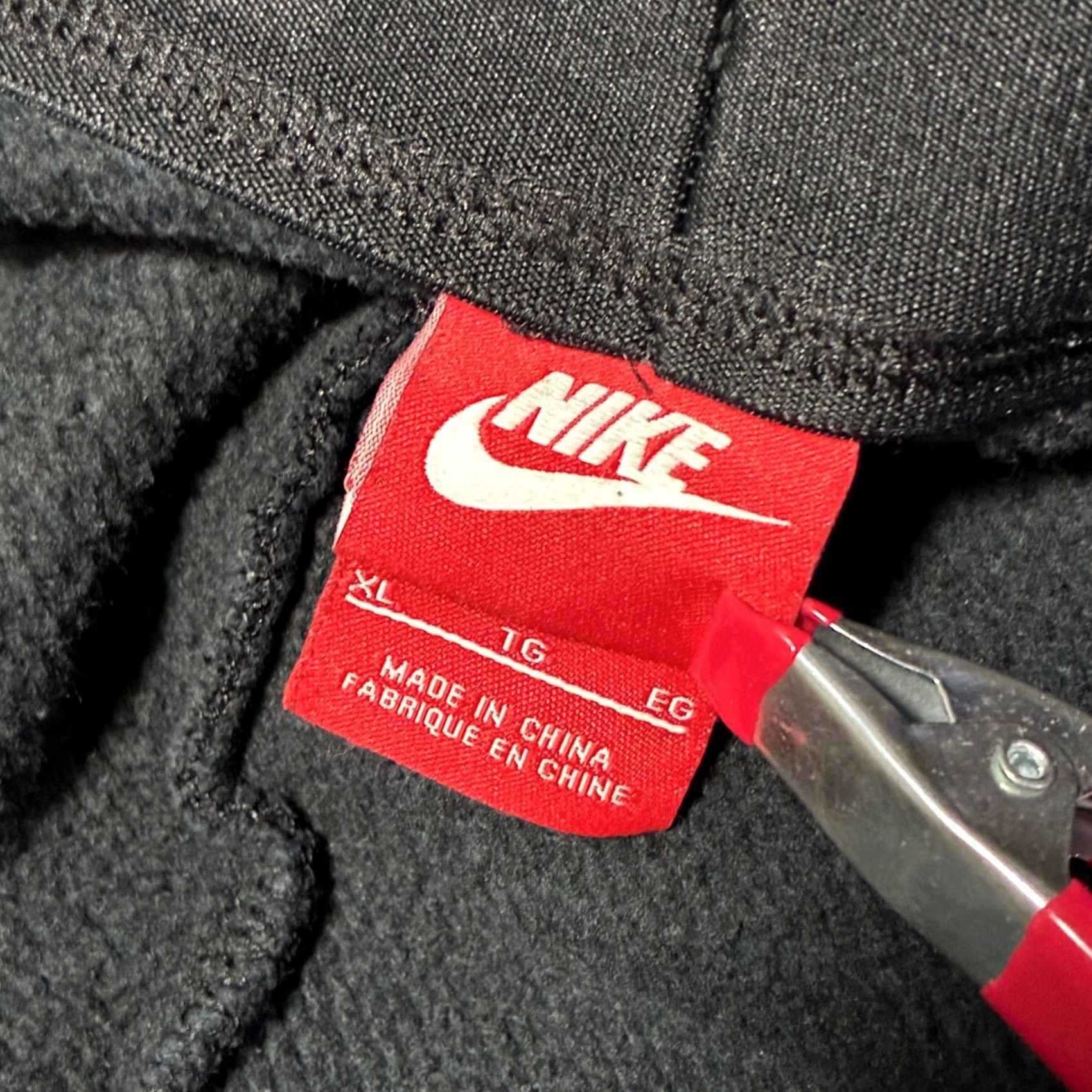 Nike Nike Tapered Textured Side Stripe Fleece Jogger Sweatpants Mens XL Black Size US 36 / EU 52 - 5 Thumbnail