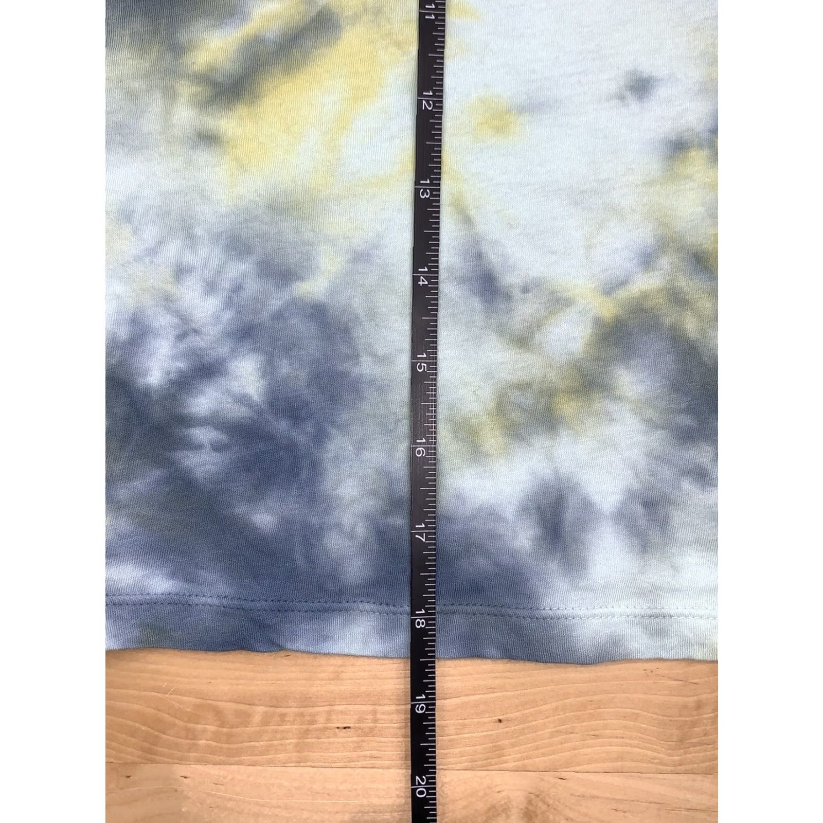 Hurley Hurley Tie Dye Womens T-shirt Short Sleeve Graphic Tee XS Size XS / US 0-2 / IT 36-38 - 5 Thumbnail