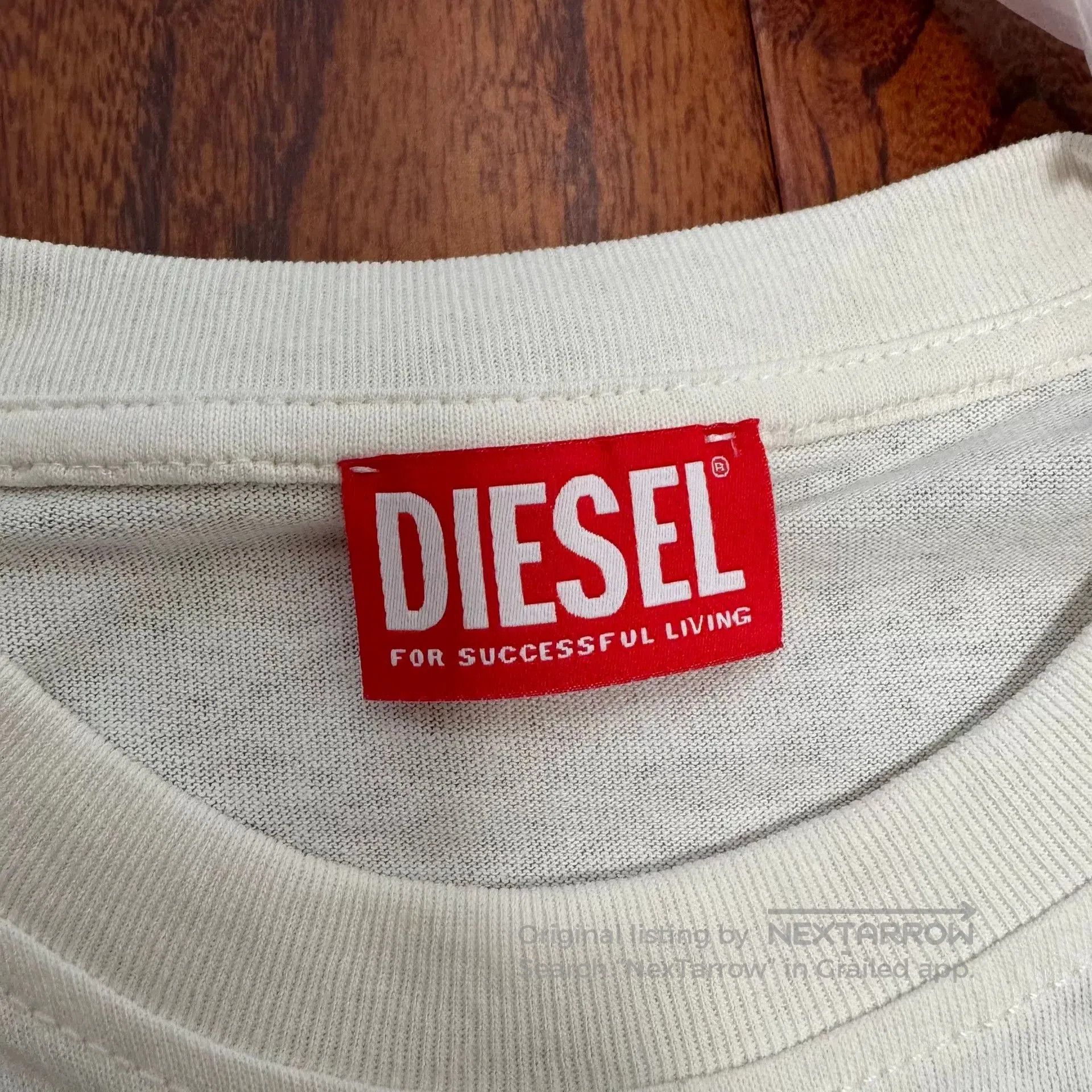 Diesel diesel long sleeve graphic tee in white. Size US XS / EU 42 / 0 - 3 Thumbnail