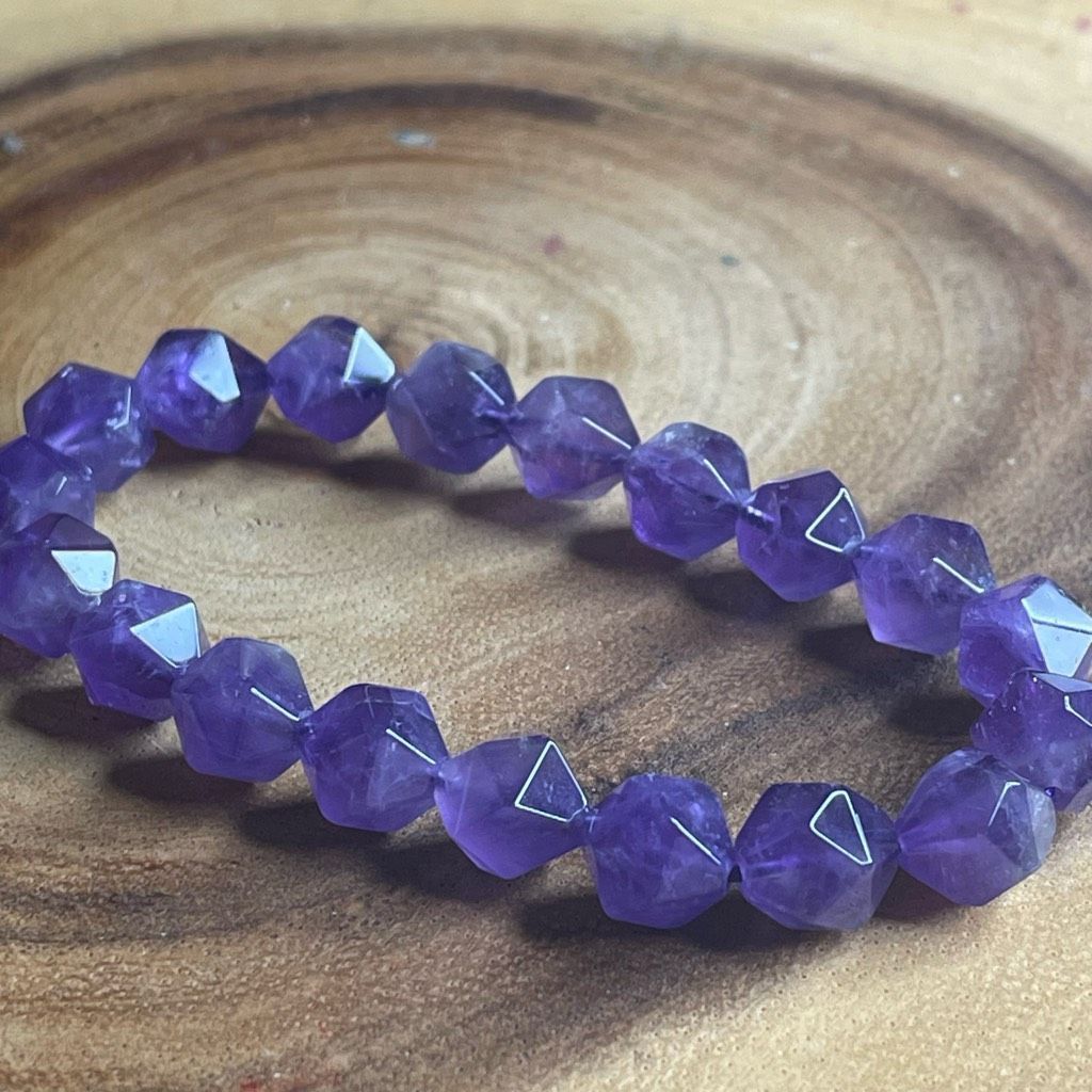 Other Amethyst purple diamond stretch beaded bracelet 7” crystal healing beads 8mm ONE NEW Size ONE SIZE - 6 Thumbnail