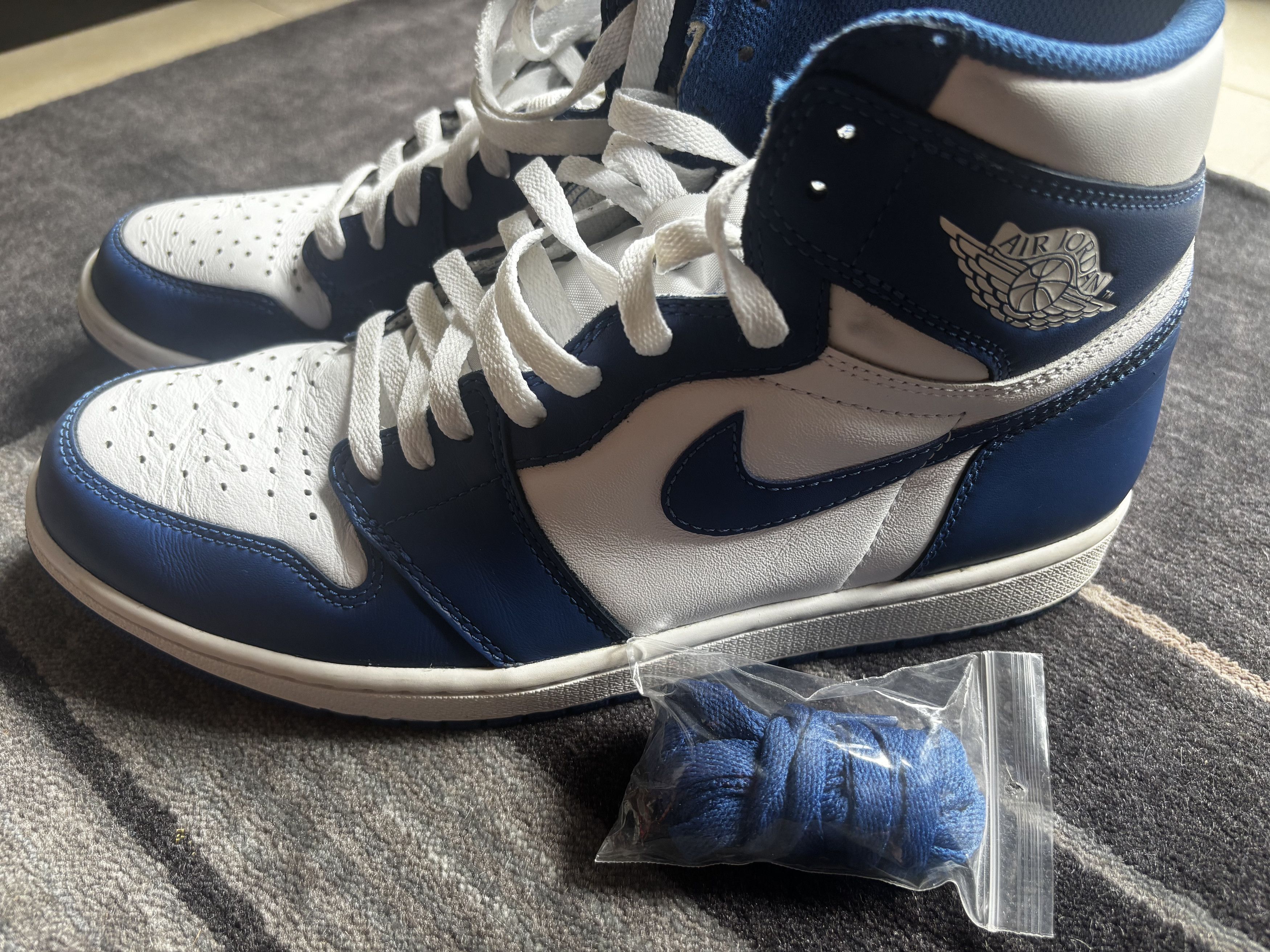 Jordan Brand Nike Air Jordan 1 Retro High Storm Blue 2016 US10.5/EU44.5 Size US 10.5 / EU 43-44 - 3 Thumbnail