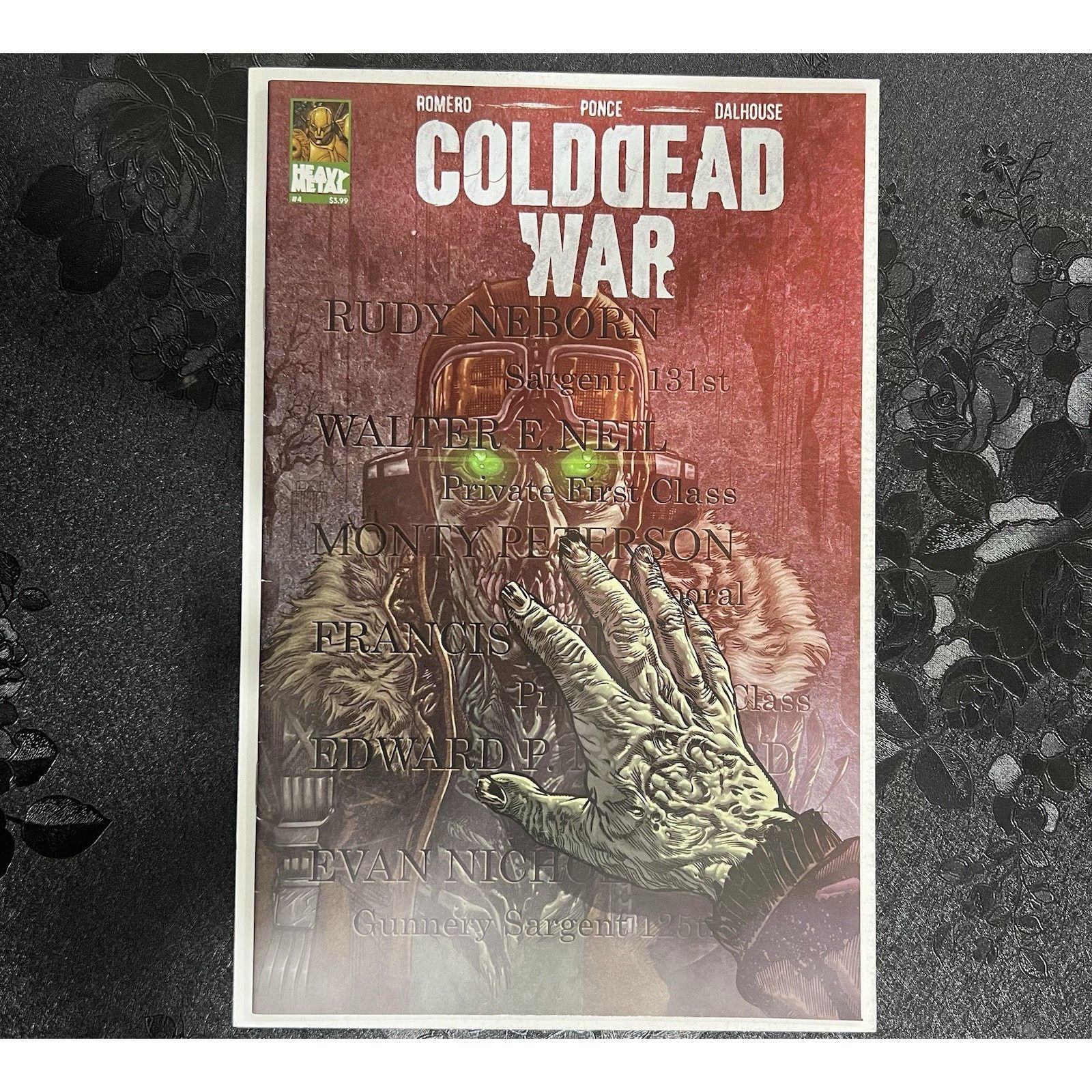 Marvel Comics Cold Dead War # 4 2021 Cover A Heavy Metal Magazine Comics Size ONE SIZE - 1 Thumbnail